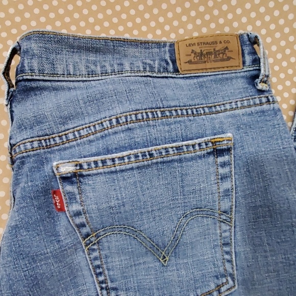 Levi denims - Picture 2 of 2